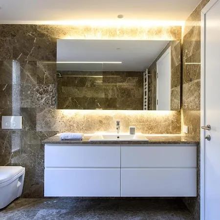 White House فندق