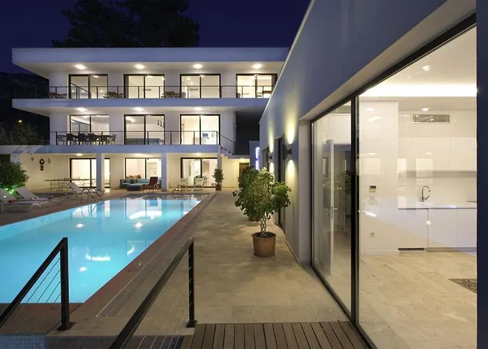 מלון White House 4*