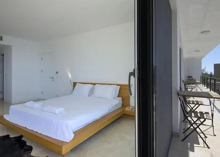 White House פאטהיה