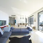 Hotel White House 4*